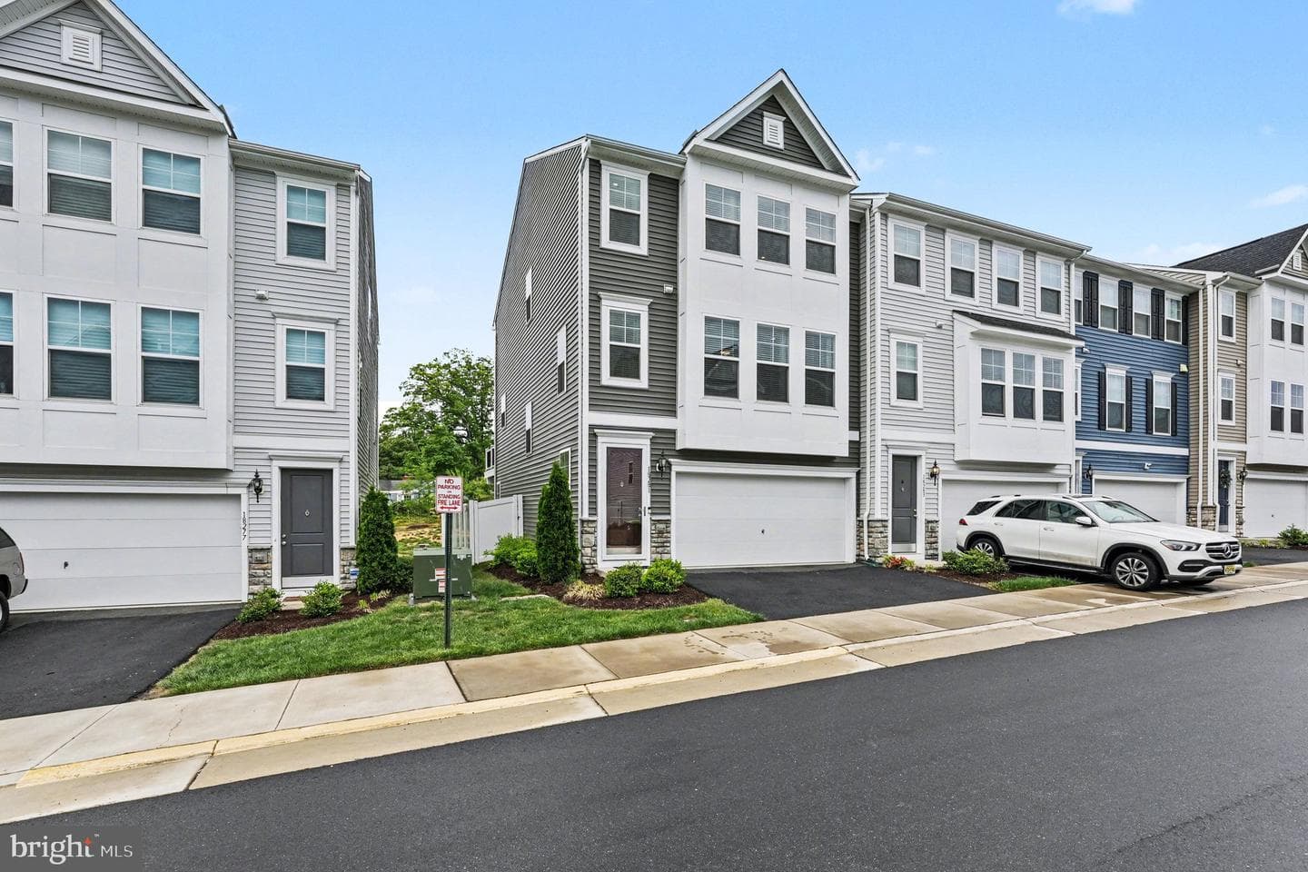 18281 Summit Pointe Drive photo 2