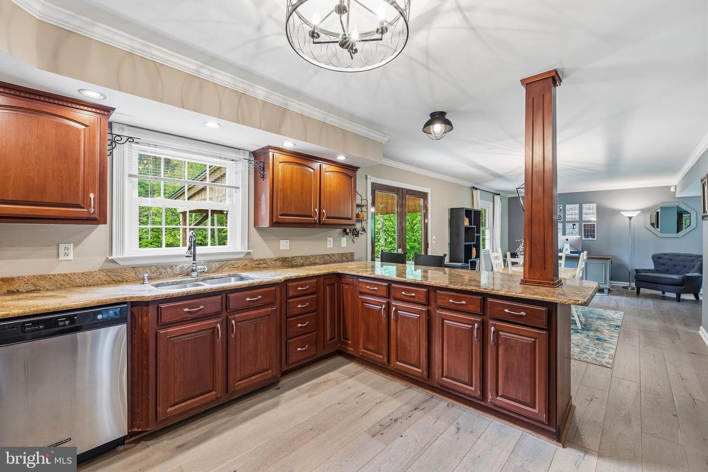 9045 Forestview Drive photo 10