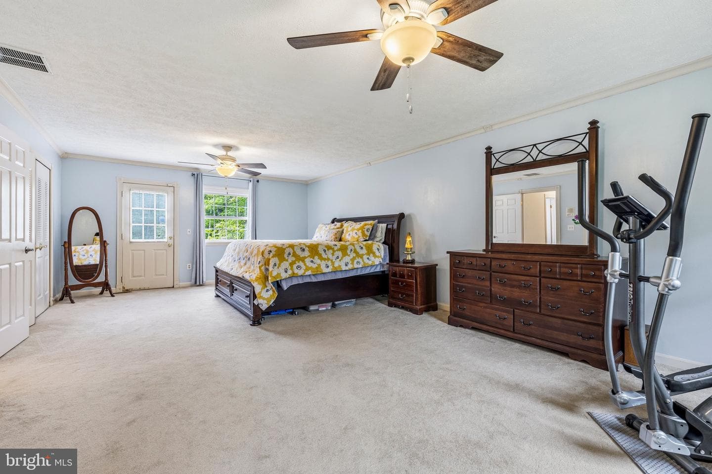 9045 Forestview Drive photo 18