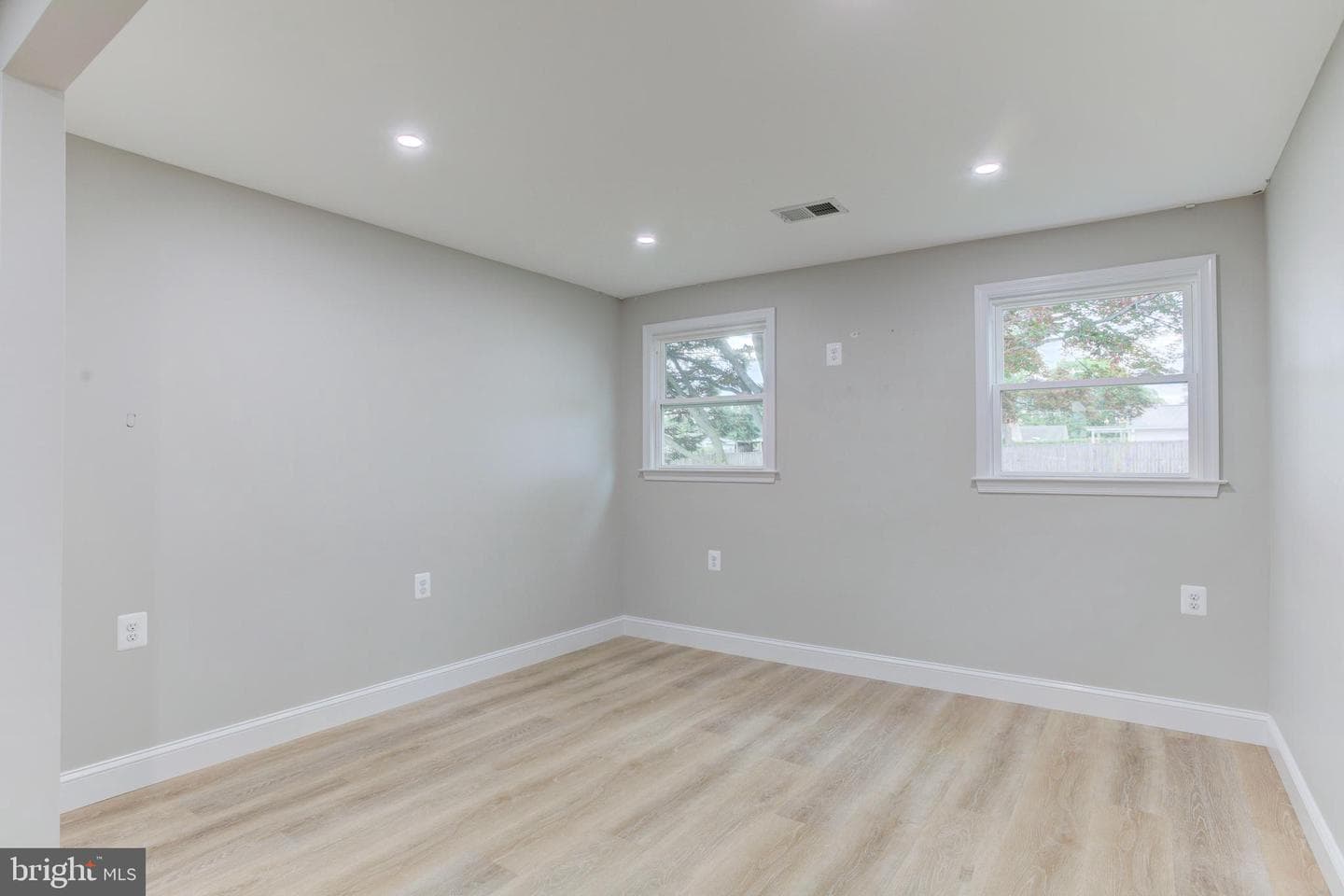 1105 Laurel Street photo 23