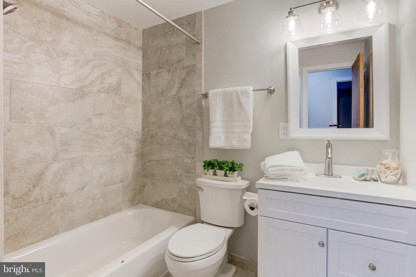 1105 Laurel Street photo 32