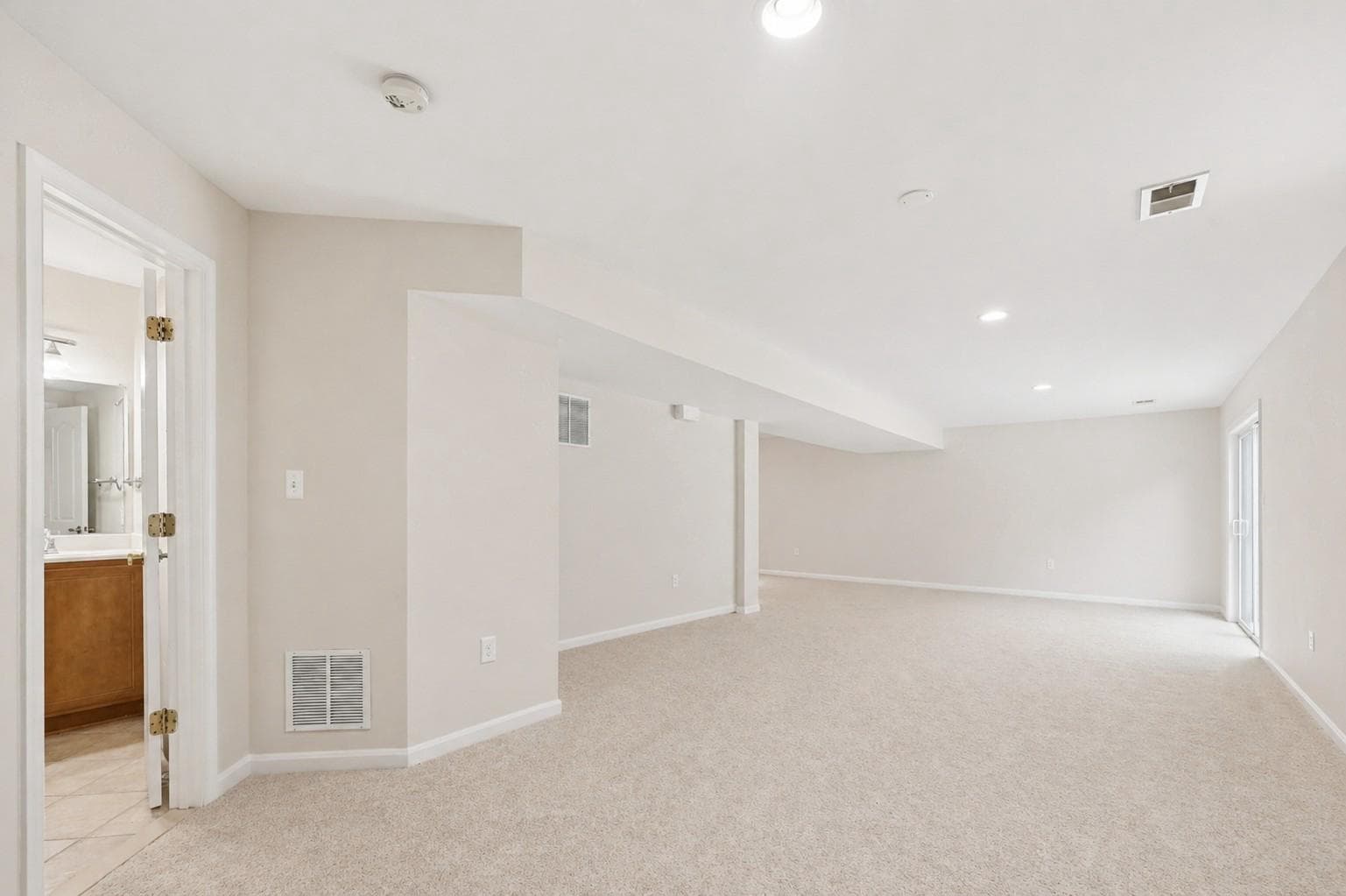 13635 Dodsworth Drive photo 18