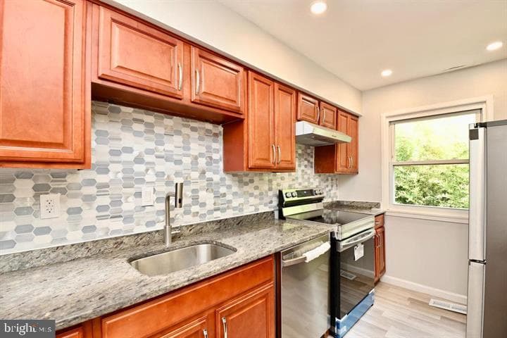 4127 Ferrara Terrace