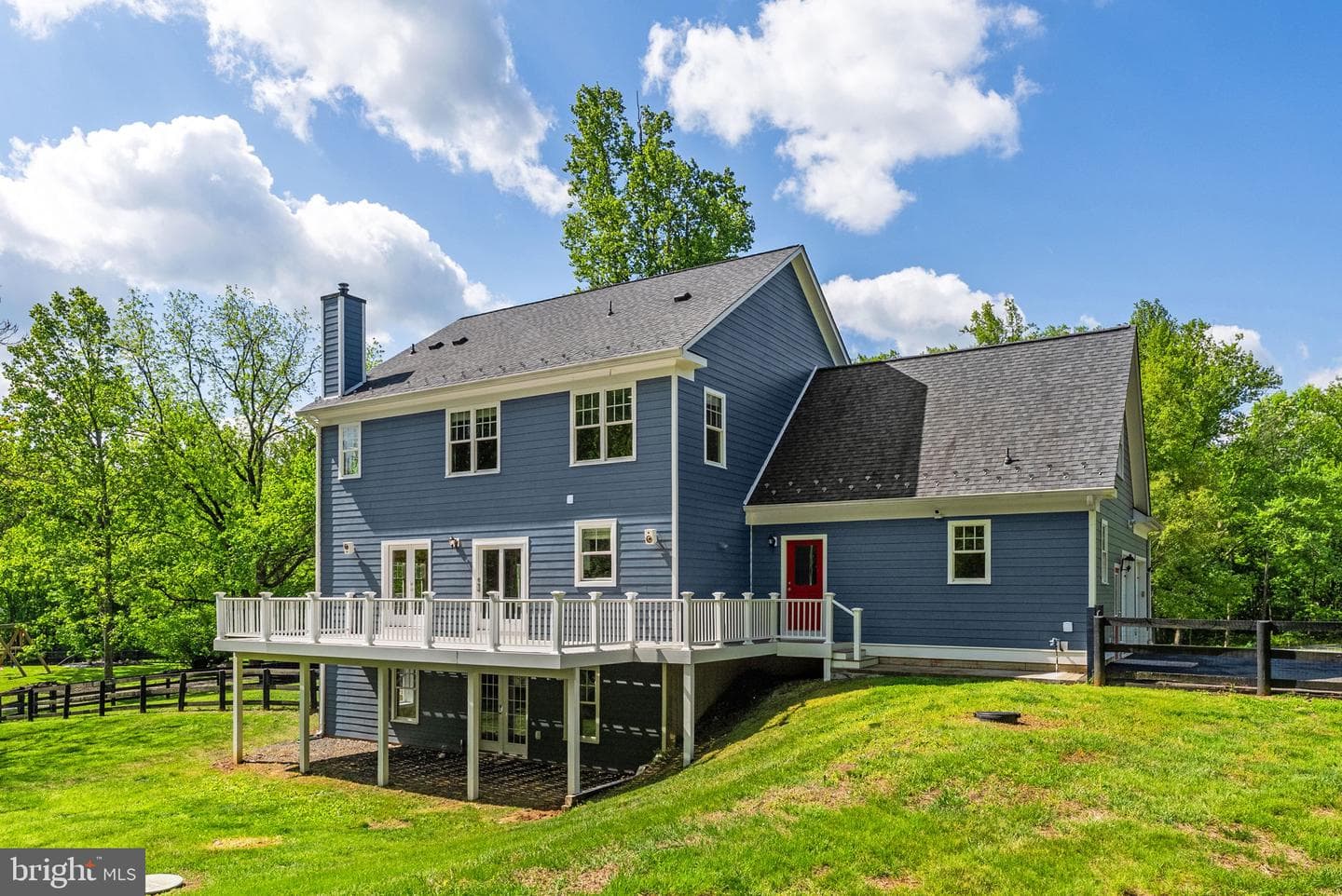 2075 Mountain Road photo 105