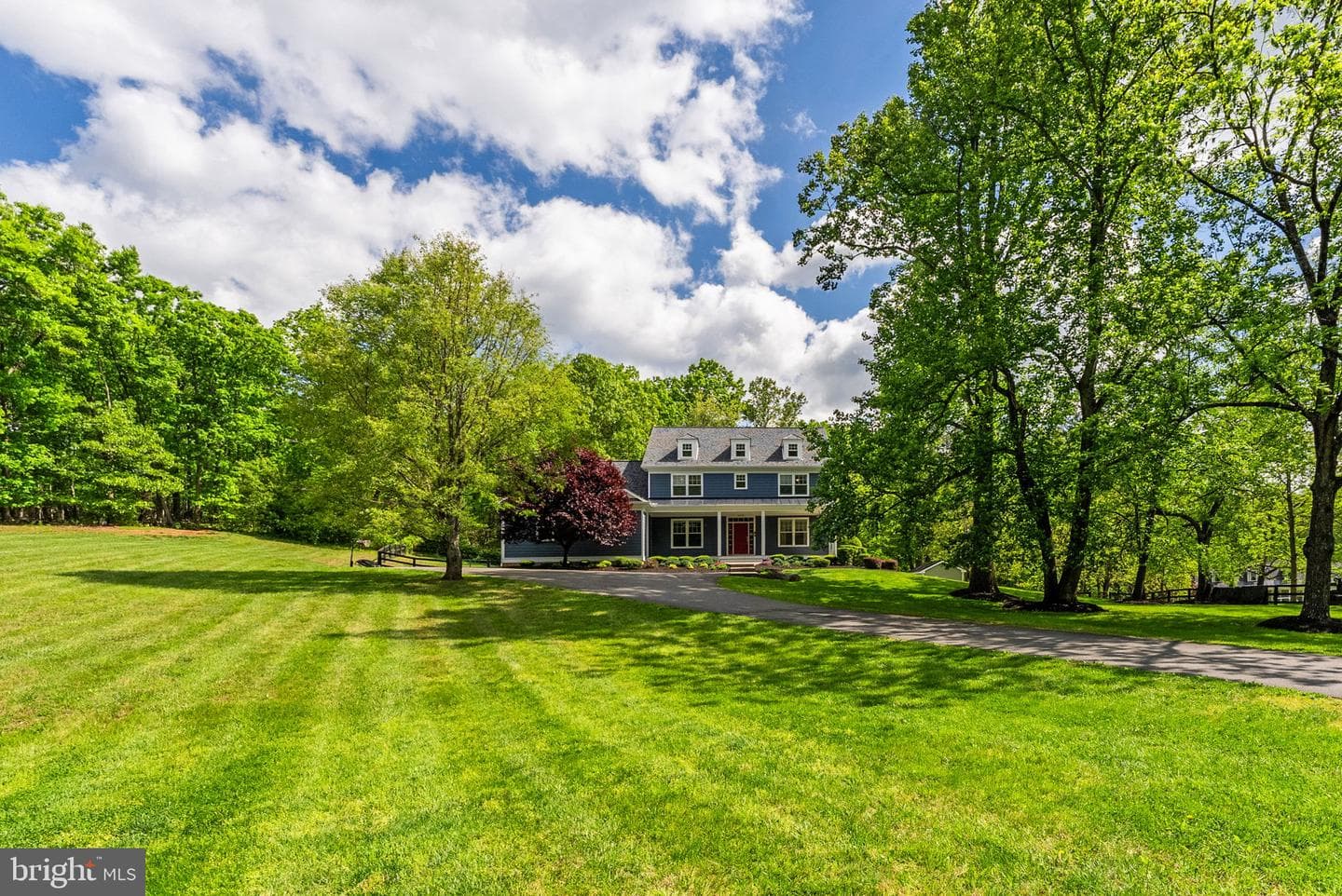2075 Mountain Road photo 2
