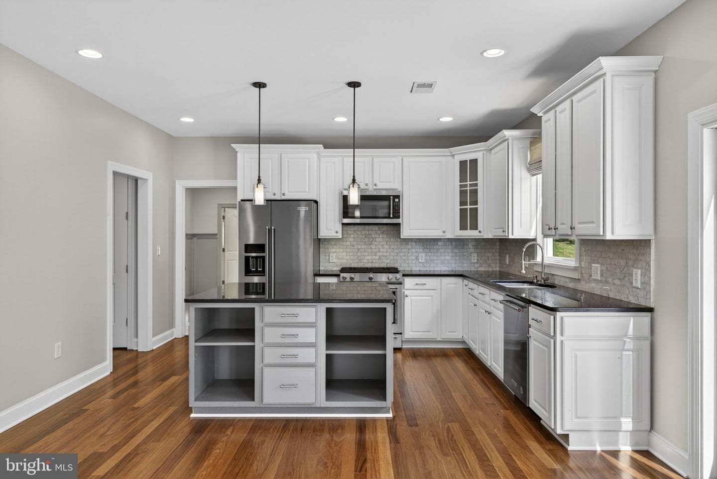 2075 Mountain Road photo 26