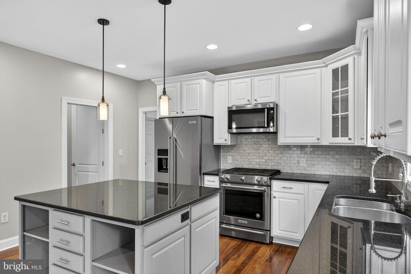 2075 Mountain Road photo 32