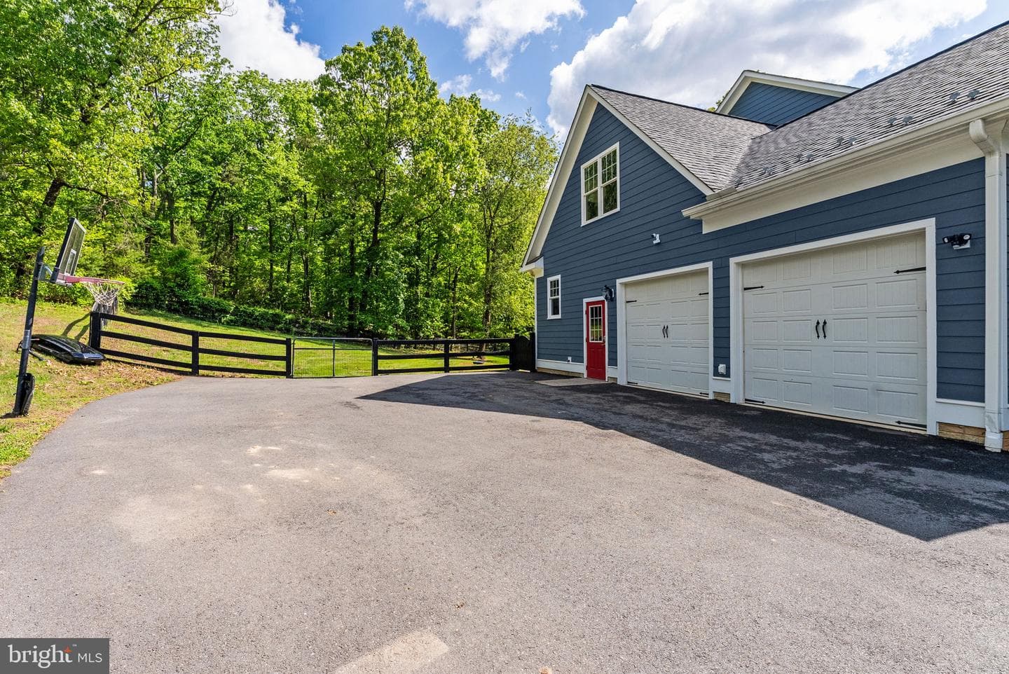 2075 Mountain Road photo 5