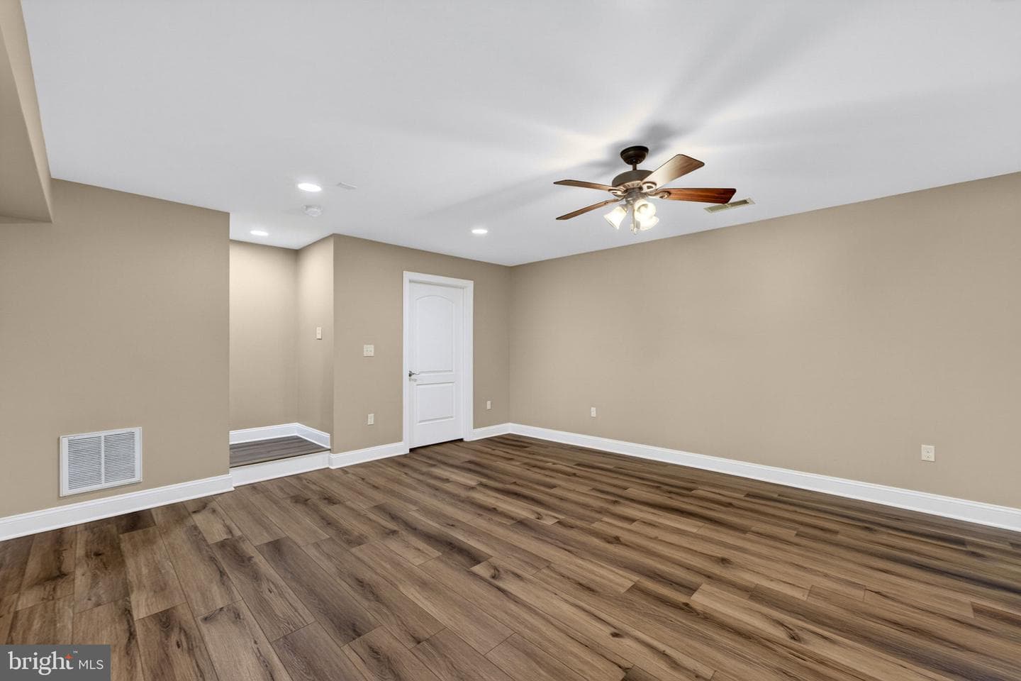 2075 Mountain Road photo 74