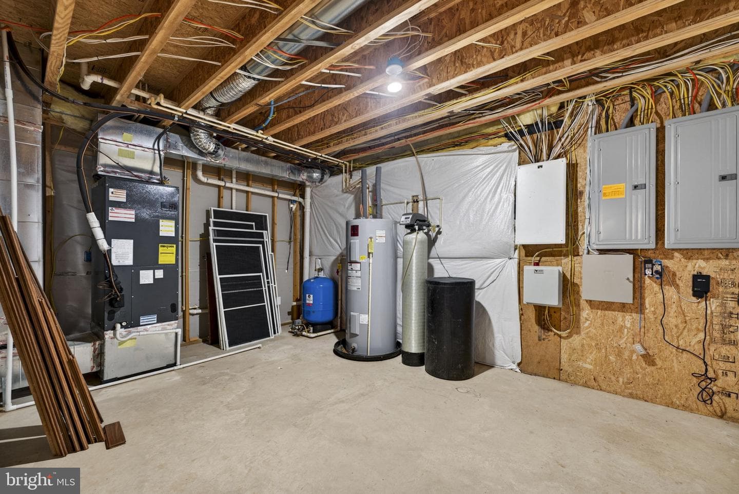 2075 Mountain Road photo 75