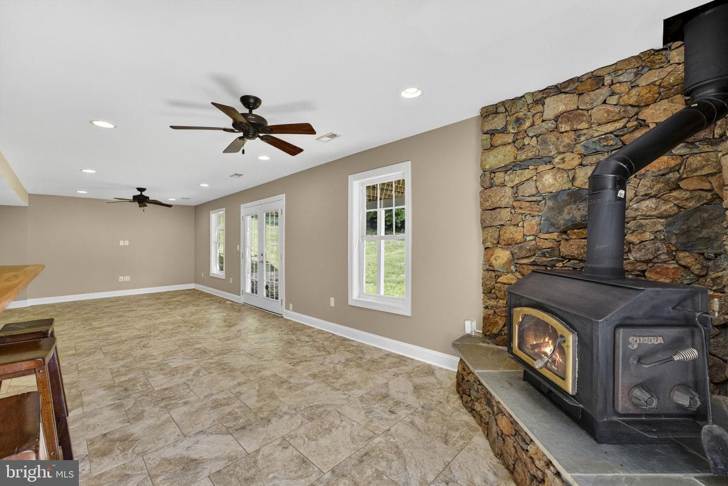 2075 Mountain Road photo 86