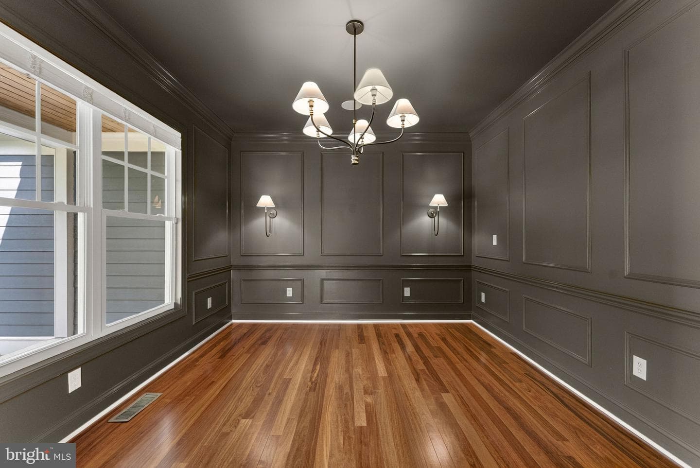 2075 Mountain Road photo 9