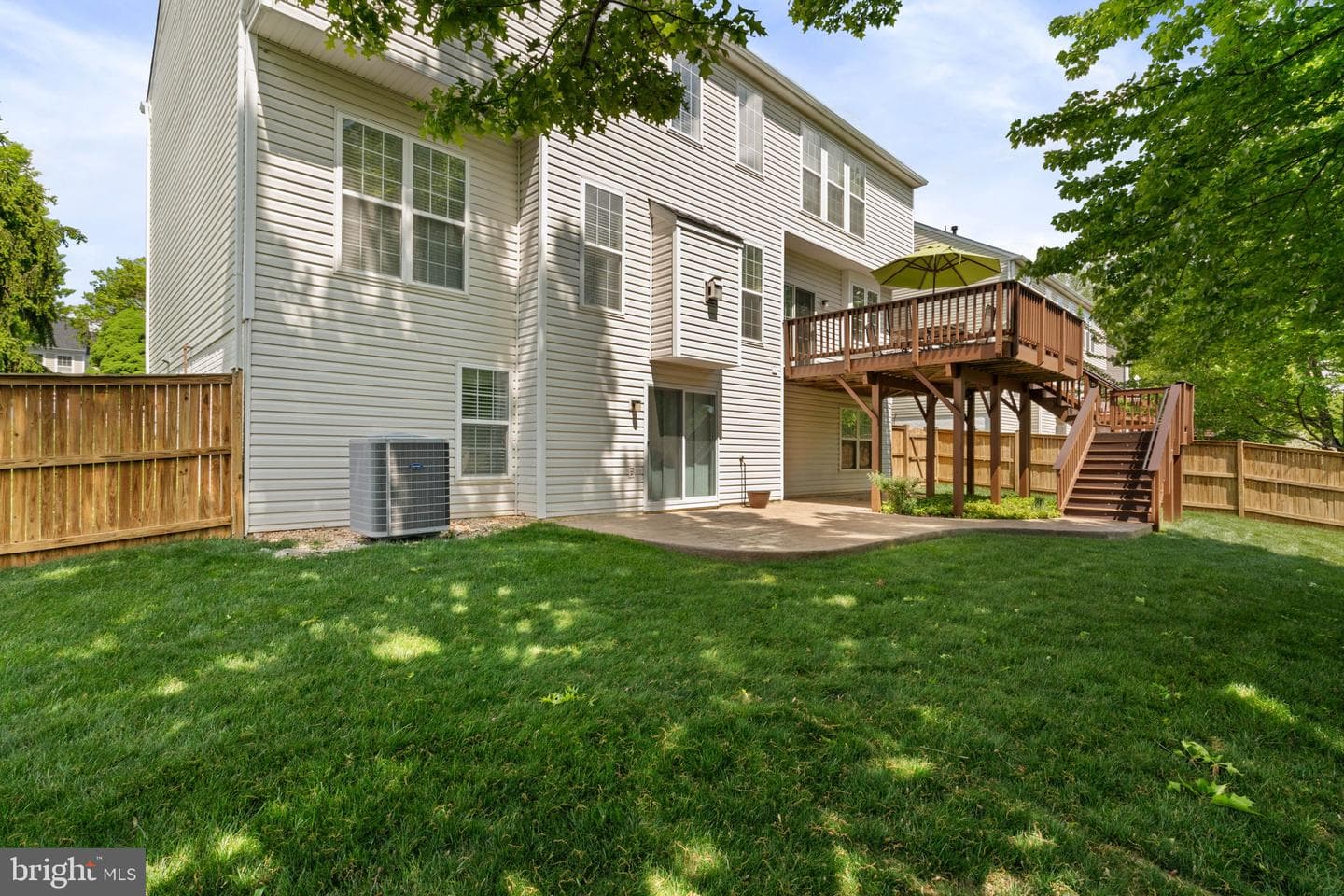 6093 Spindle Tree Court photo 9