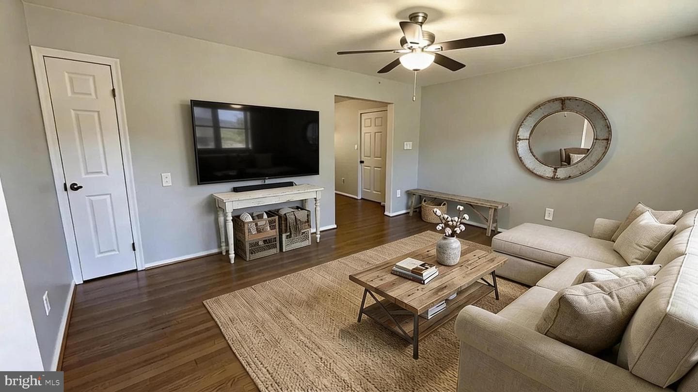 13316 Hillendale Drive photo 3