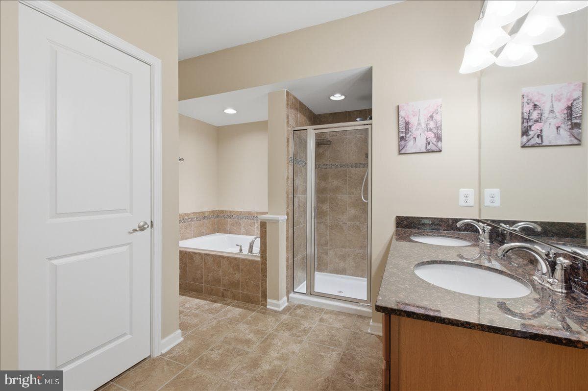 6912 Kona Drive photo 19