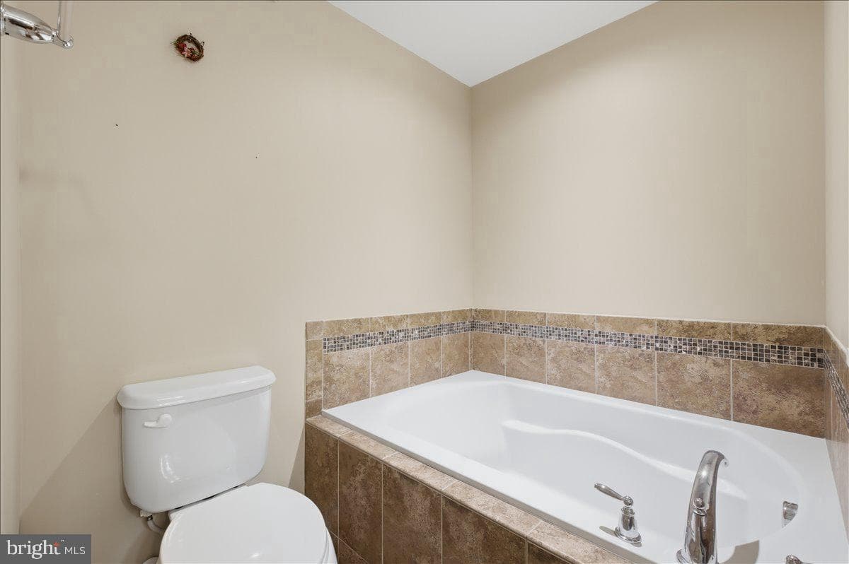 6912 Kona Drive photo 20