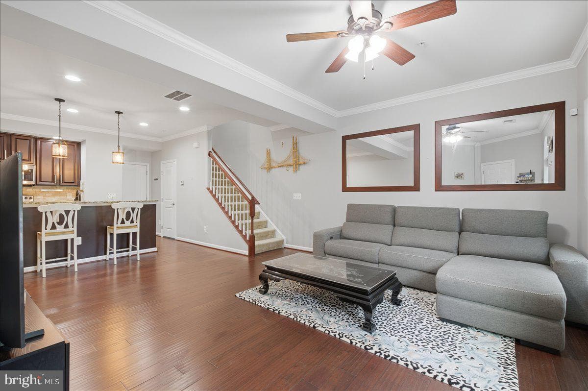 6912 Kona Drive photo 5