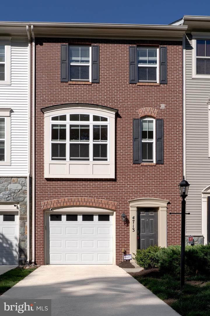 4713 Potomac Highlands Circle photo 2