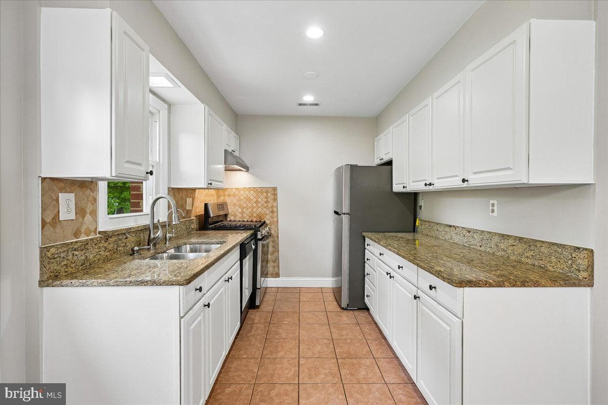 13919 Mathews Drive photo 11