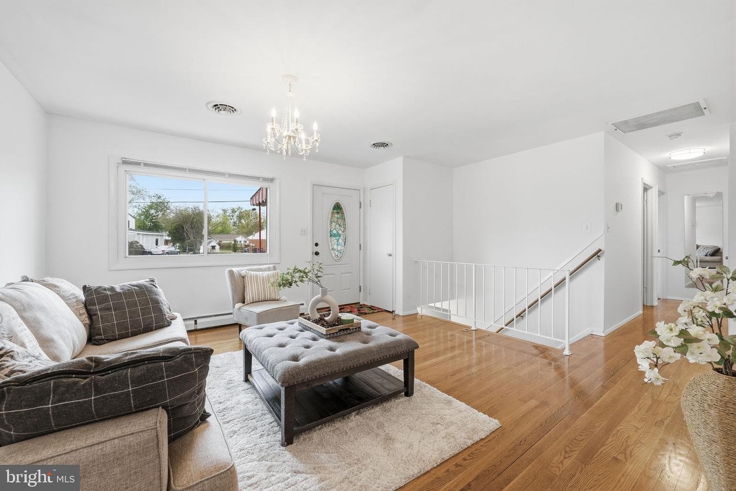 9609 Norfolk Street photo 2