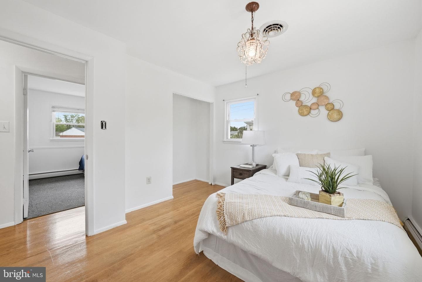9609 Norfolk Street photo 25