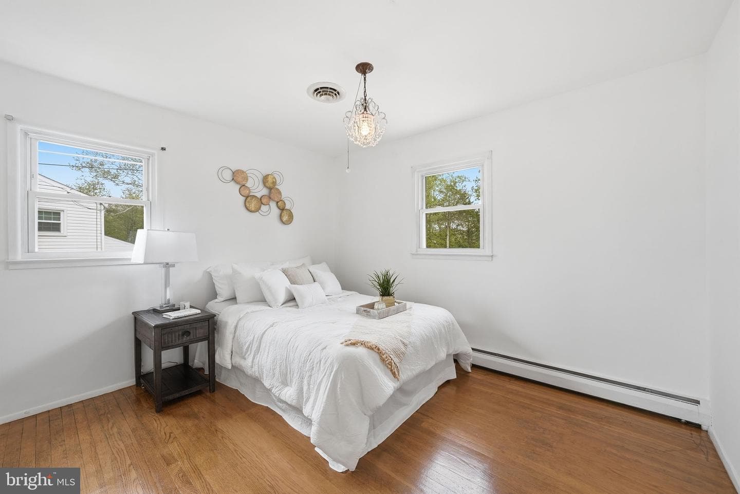 9609 Norfolk Street photo 4