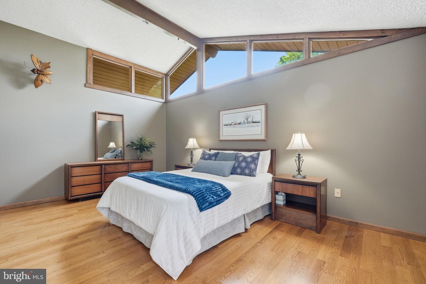 908 Bay Street photo 25