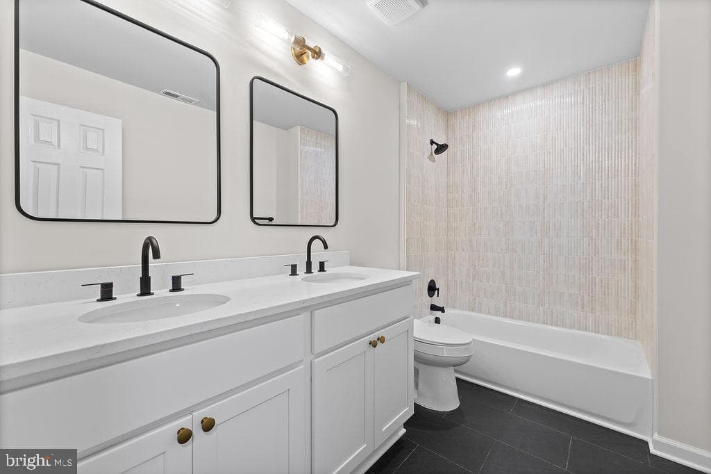 15213 Calexico Lane photo 32