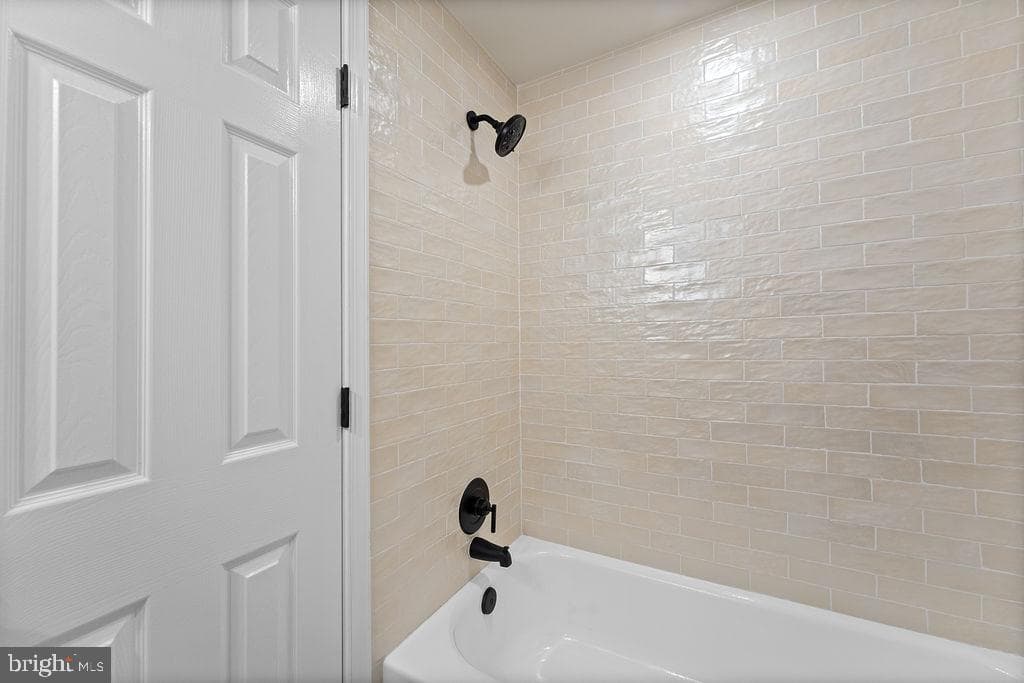 15213 Calexico Lane photo 6