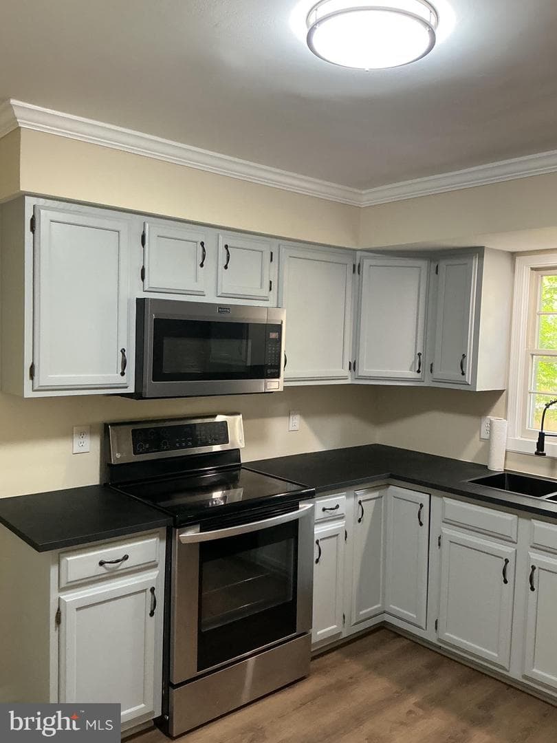 4306 Candlestick Court photo 4