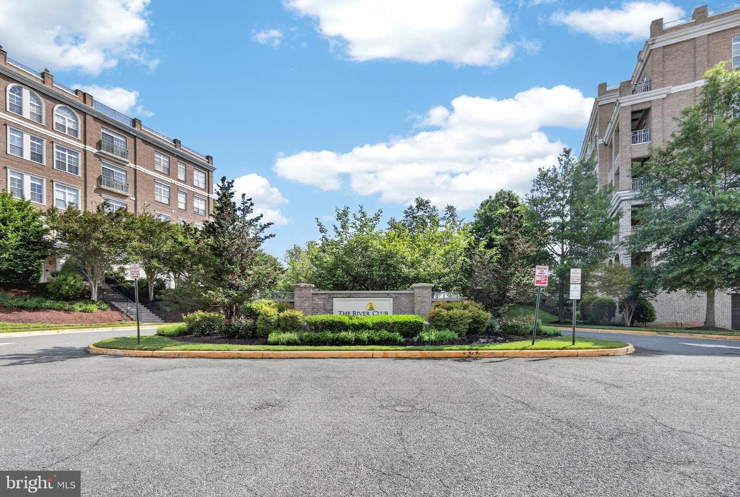 810 Belmont Bay Drive #302 photo 41