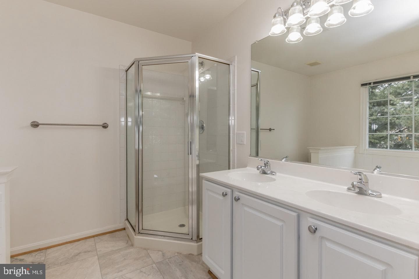 3398 Nadia Loop photo 9