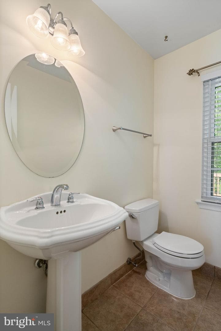 15861 Montview Drive photo 23