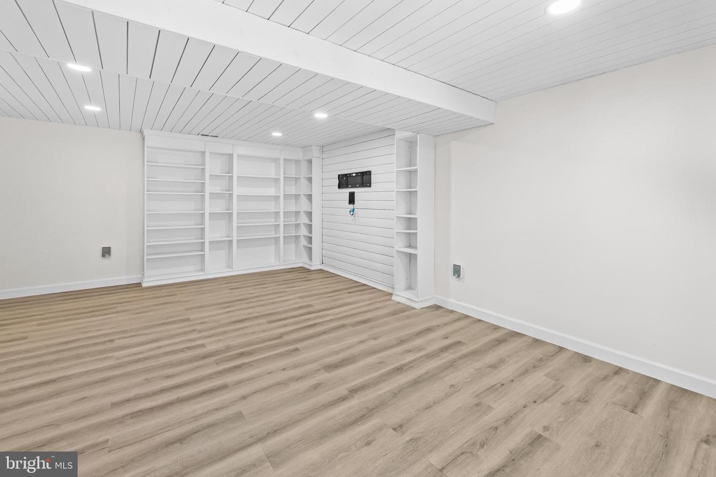 5544 Spangler Lane photo 37