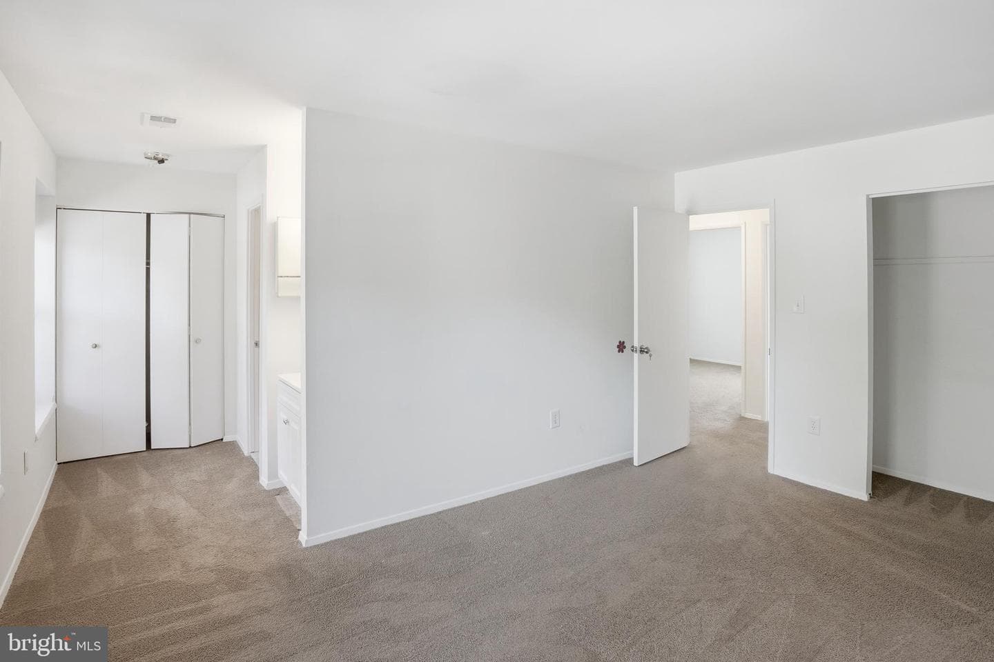 12800 Tumbling Brook Lane photo 18