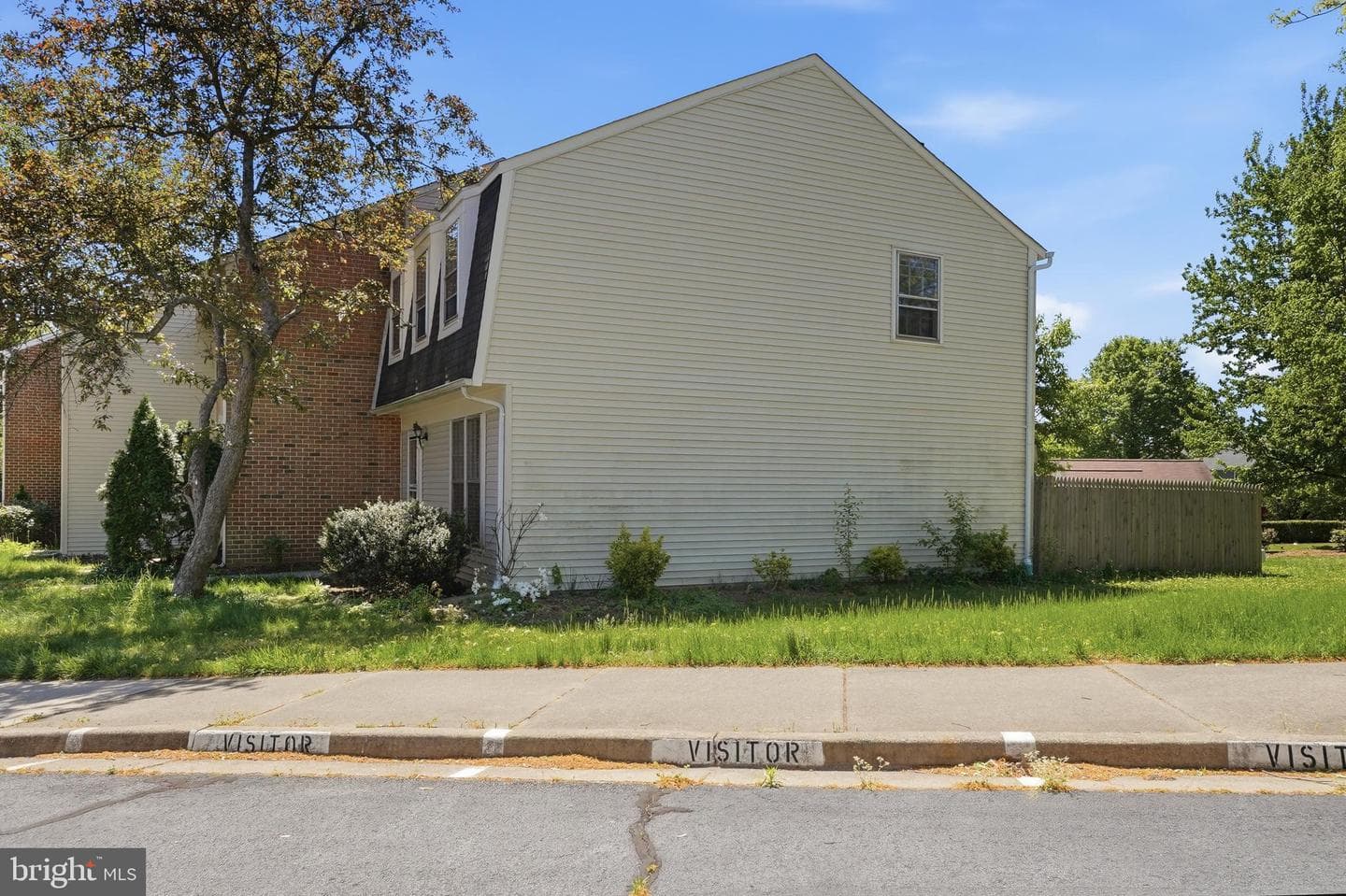 12800 Tumbling Brook Lane photo 4