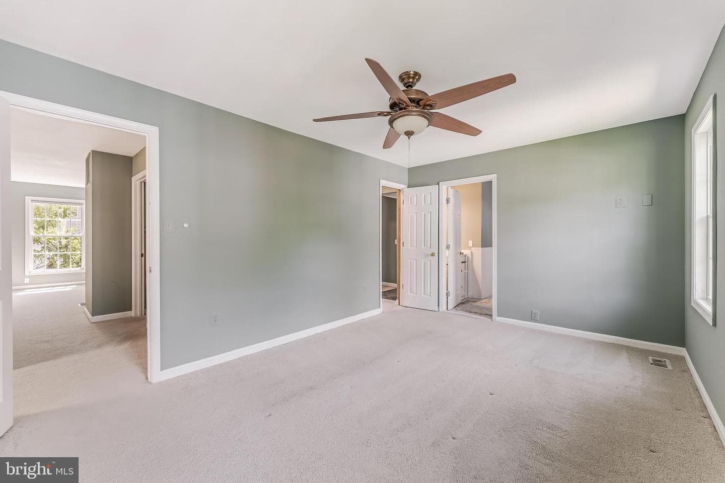 15045 Holleyside Drive photo 30