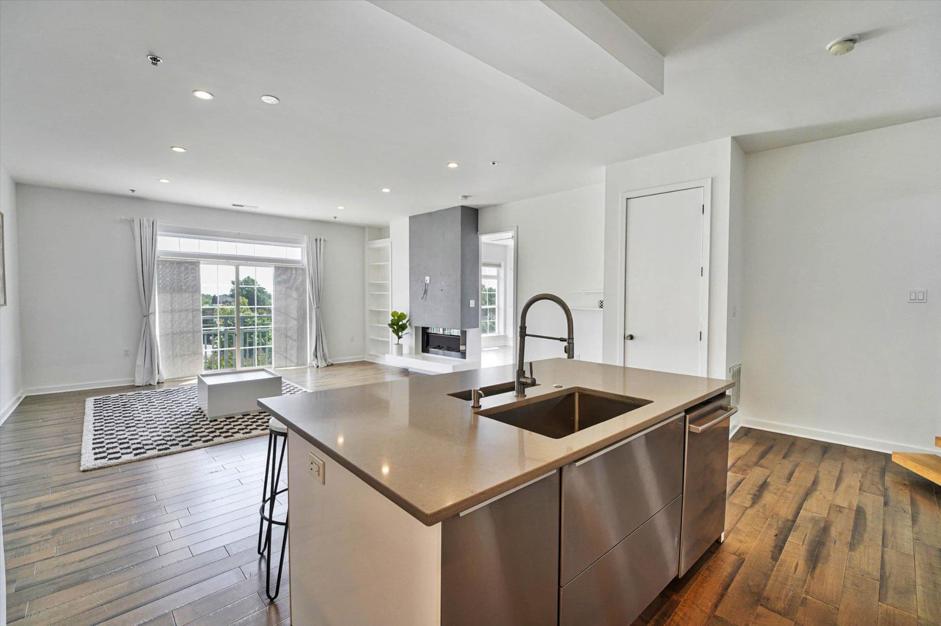 820 Belmont Bay Drive #303 photo 24