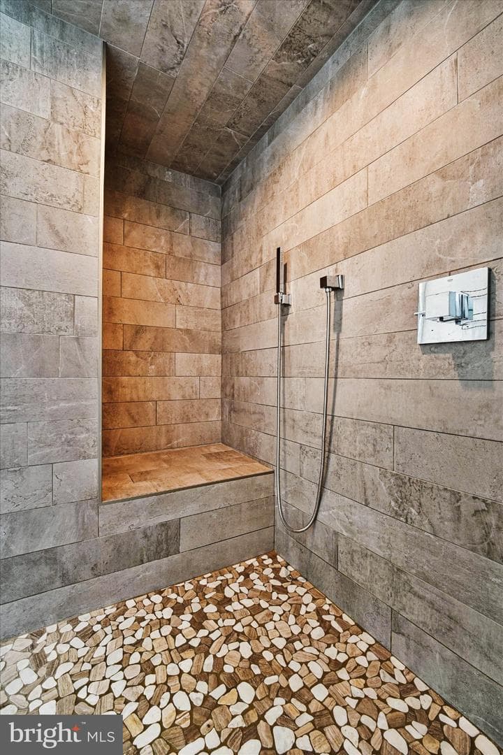 820 Belmont Bay Drive #303 photo 33