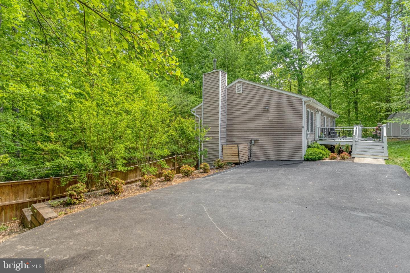 8609 Short Street photo 15
