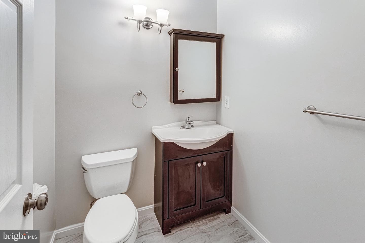 8609 Short Street photo 28