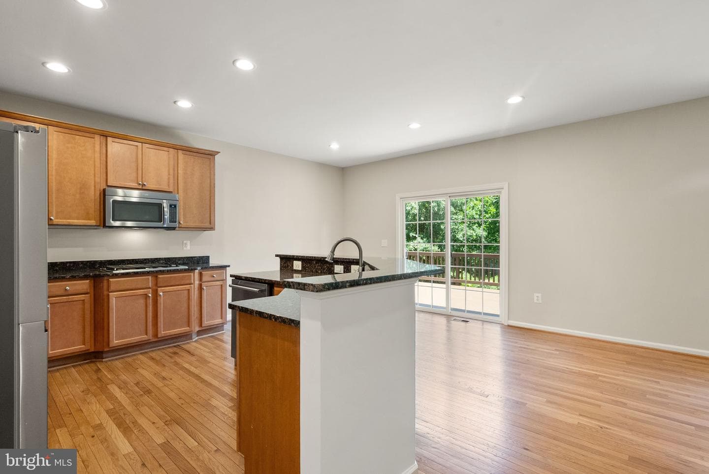 5484 Amberview Court photo 16