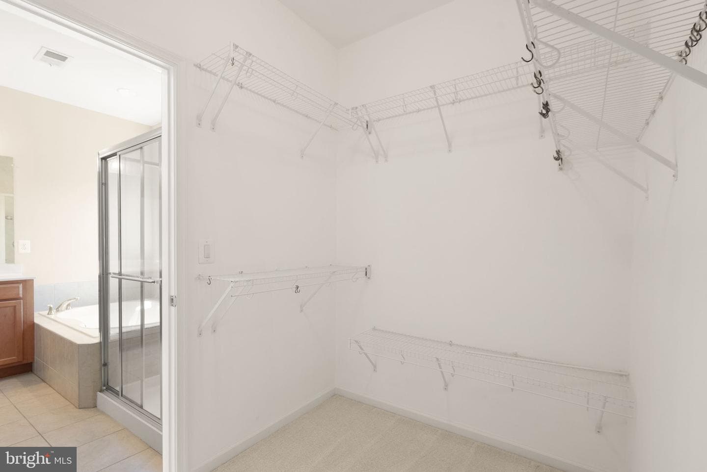 5484 Amberview Court photo 41