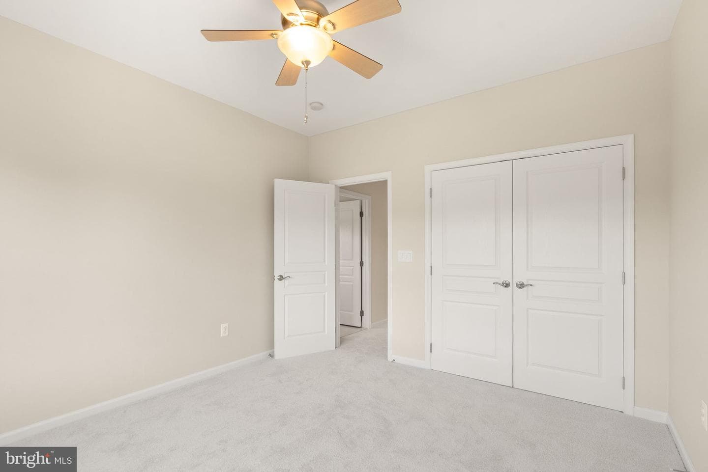 5484 Amberview Court photo 46