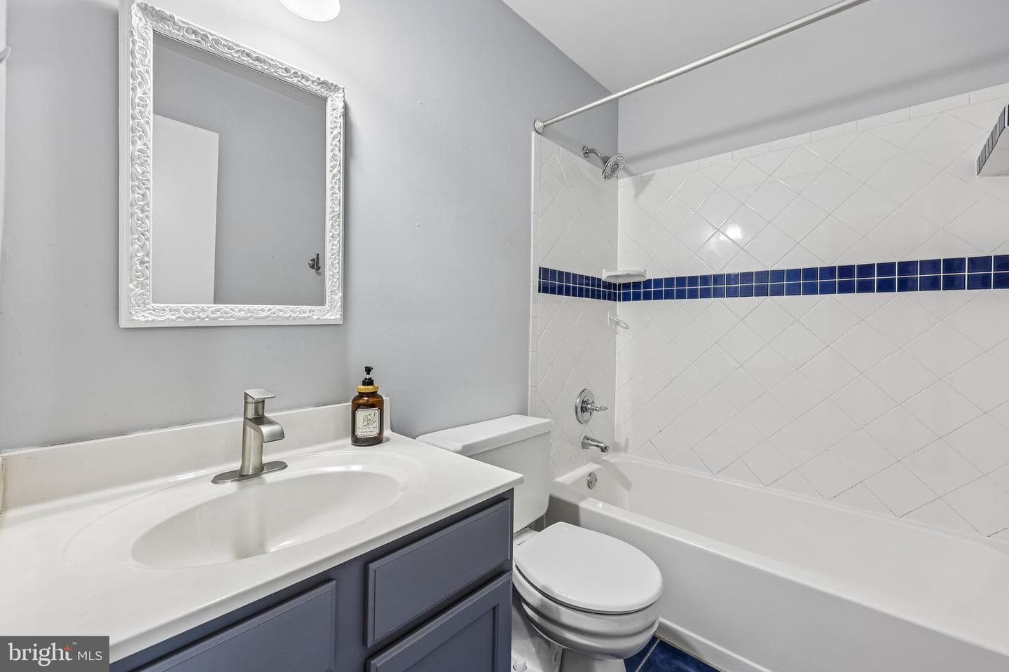 2856 Burgundy Place photo 15
