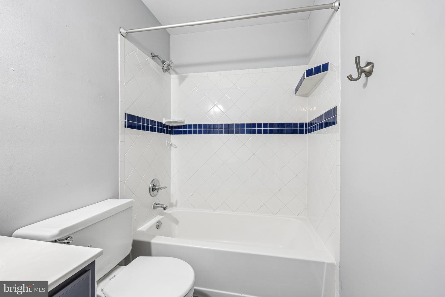2856 Burgundy Place photo 16