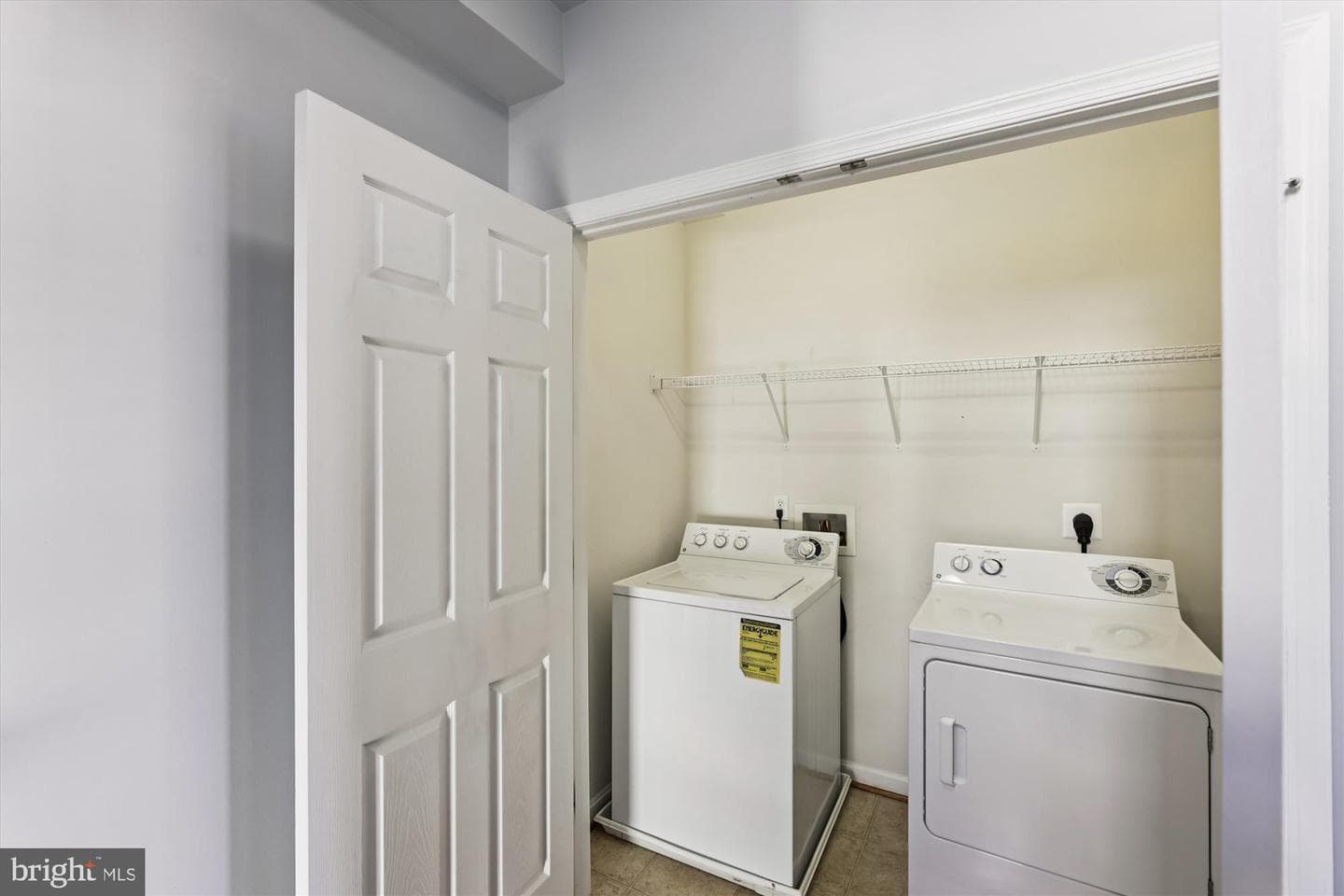 6821 Hampton Bay Lane photo 17