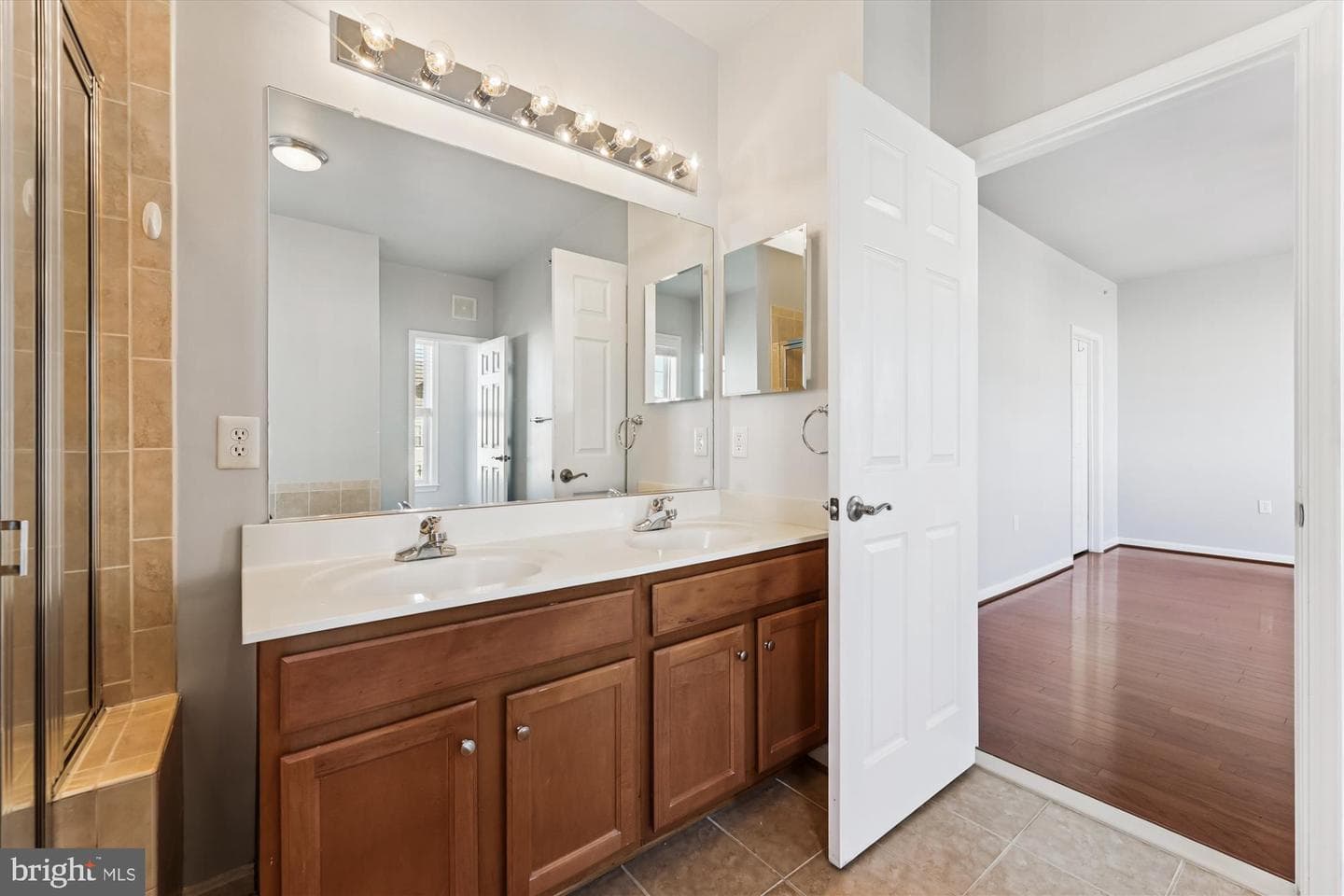6821 Hampton Bay Lane photo 24