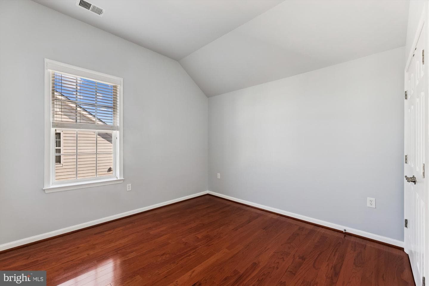 6821 Hampton Bay Lane photo 27