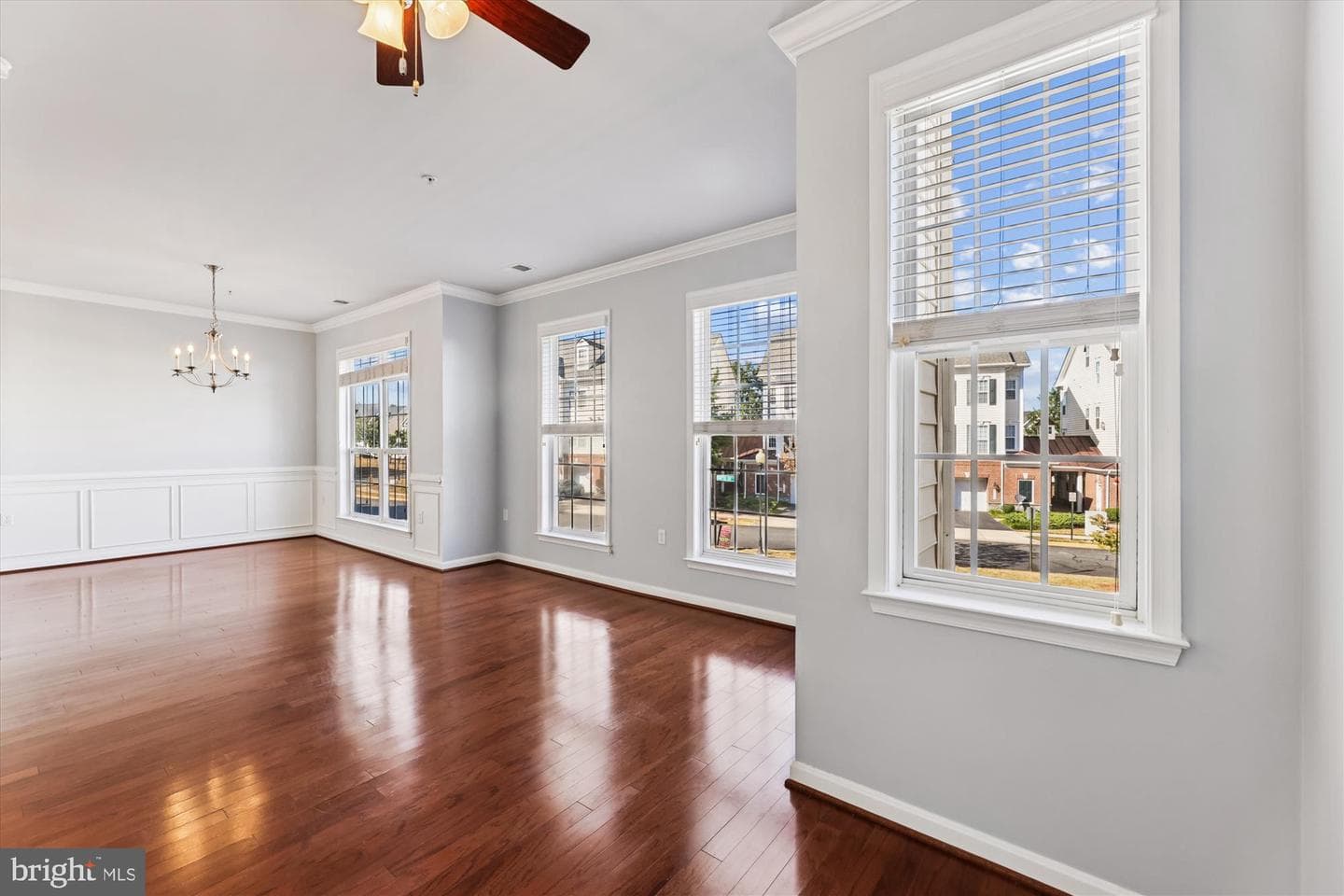 6821 Hampton Bay Lane photo 9
